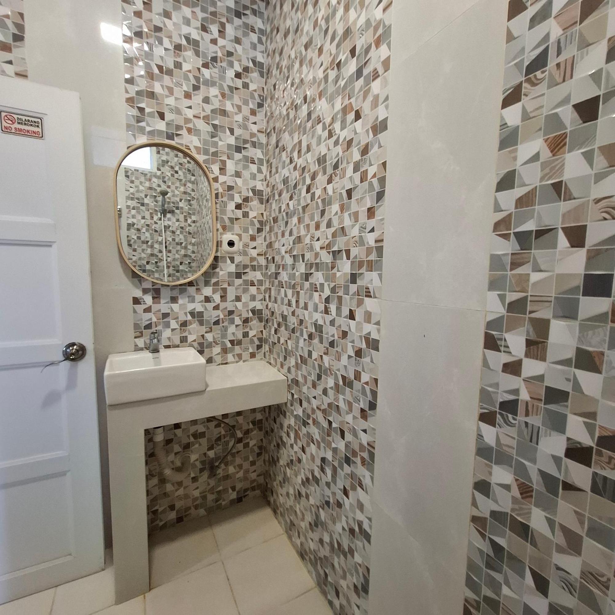 Ciemas Hotel Cipunaga מראה חיצוני תמונה