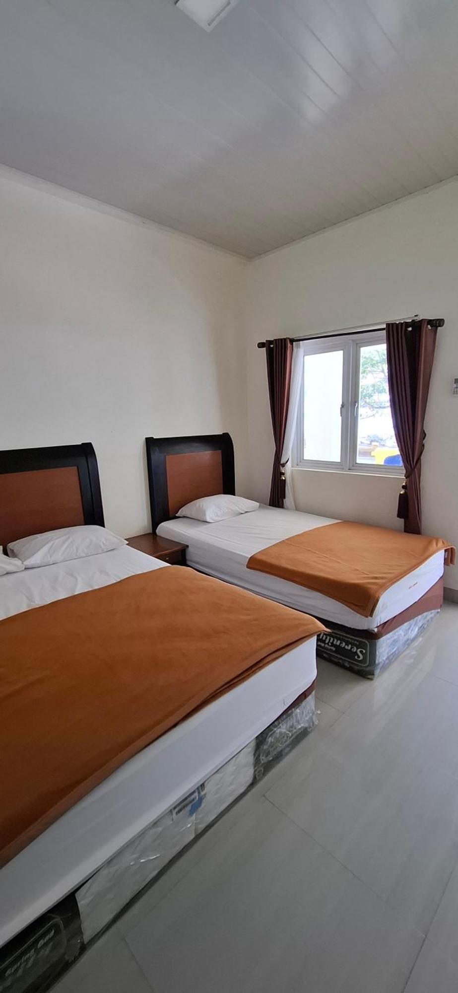 Ciemas Hotel Cipunaga מראה חיצוני תמונה