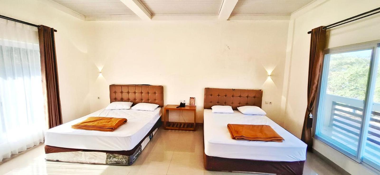 Ciemas Hotel Cipunaga מראה חיצוני תמונה